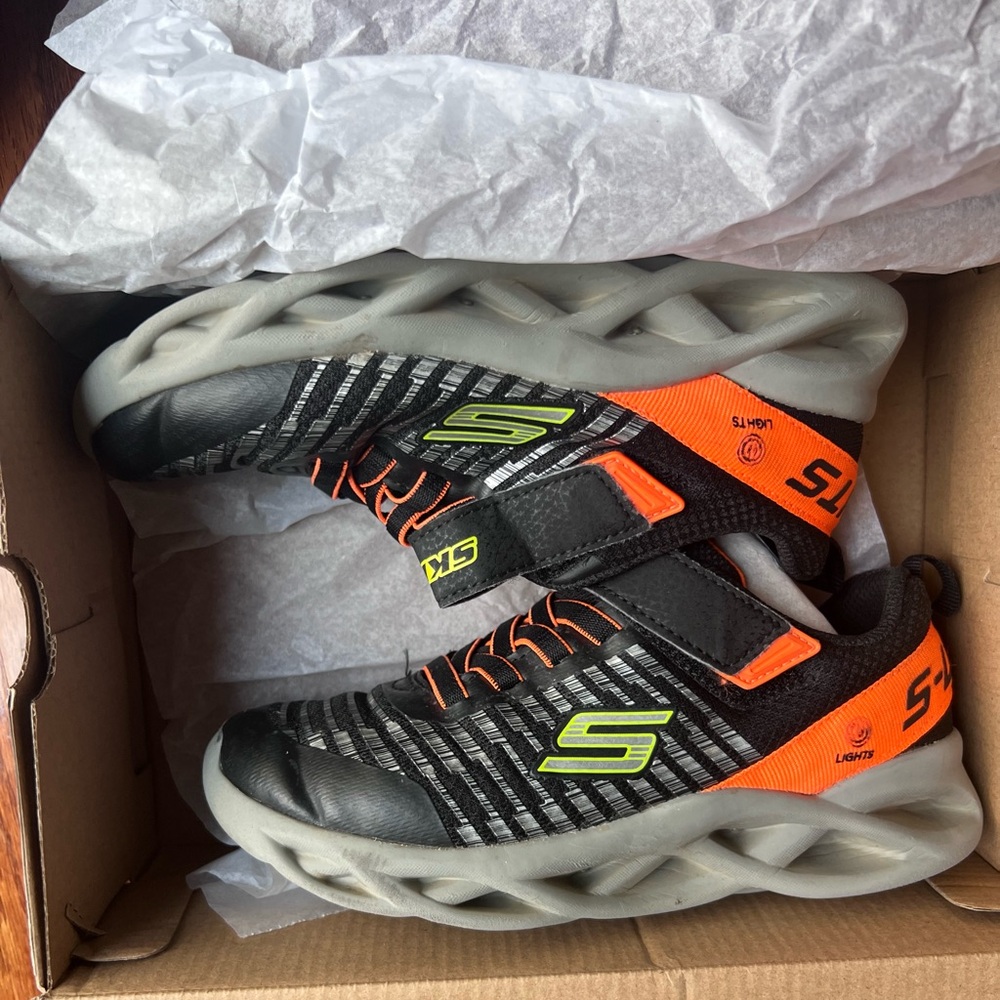 Skechers Kids Light-Up Sneakers Black & Orange - Picture 6 of 8